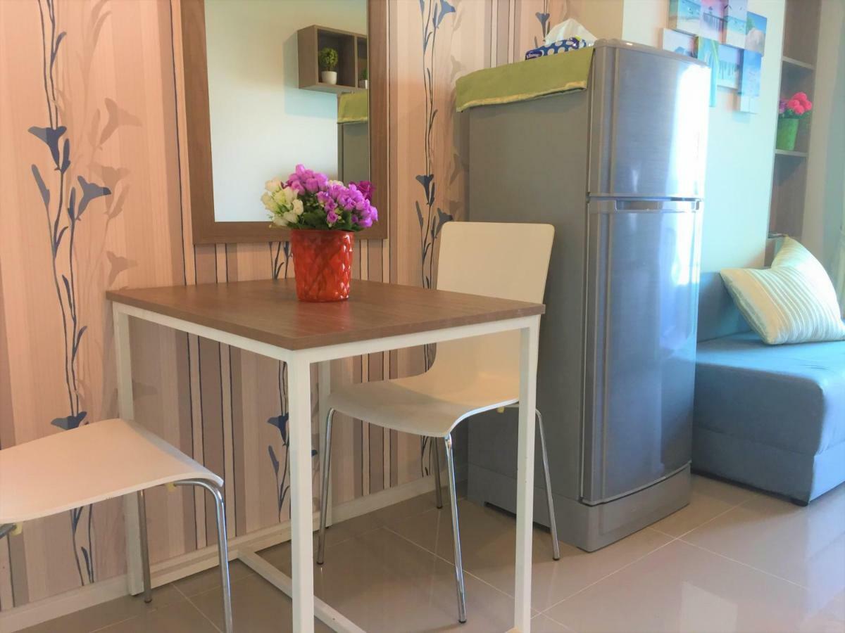 Cosy Lumpini Beachfront One Bedroom Jomtein Csomtien-part Kültér fotó